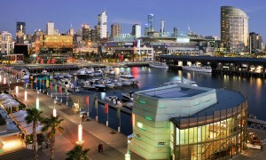 melbourne-tourism-09-waterfront-city-docklands